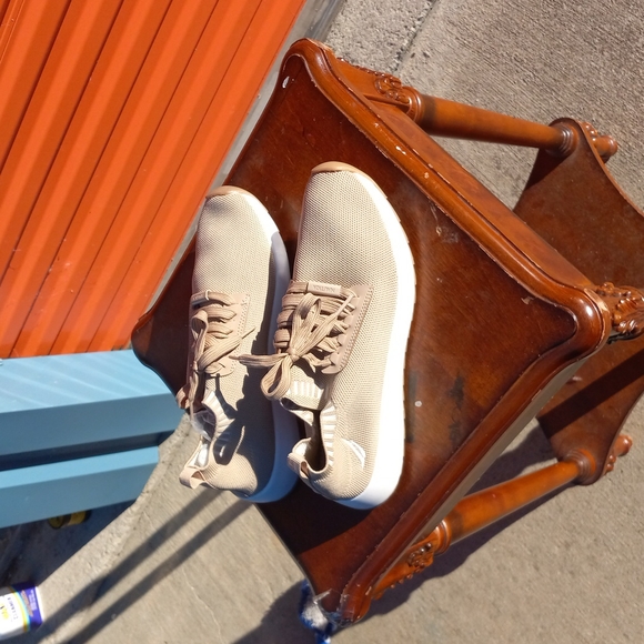 Nautica Shoes - Woman is Nautica shoes s 91